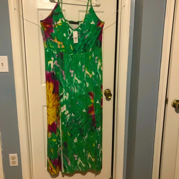 Kaylee Green Tie Dye Maxi Dress - Picture 5 of 7